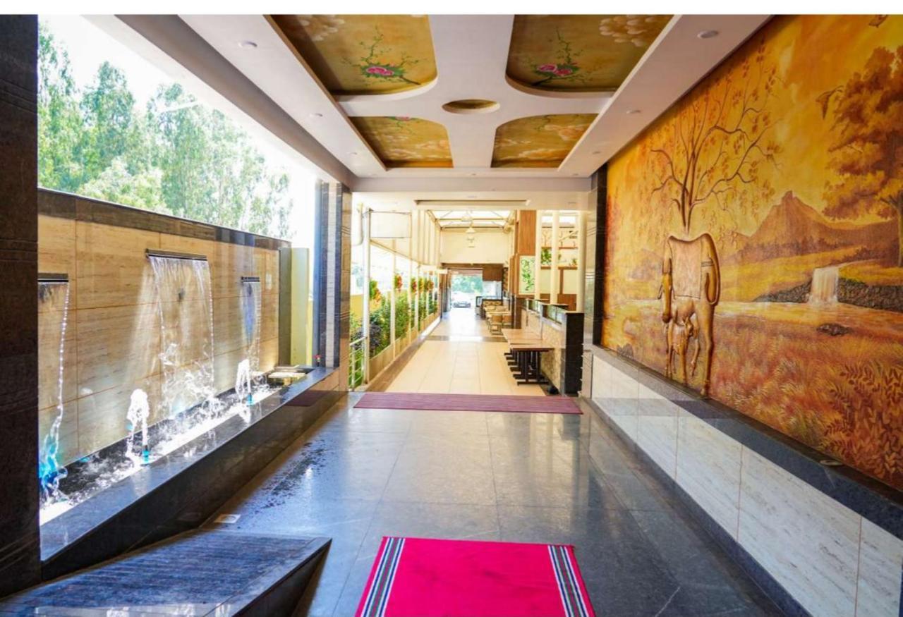 Sri Krishna Inn - Kempegowda Airport Bangalore Devanahalli Exterior photo