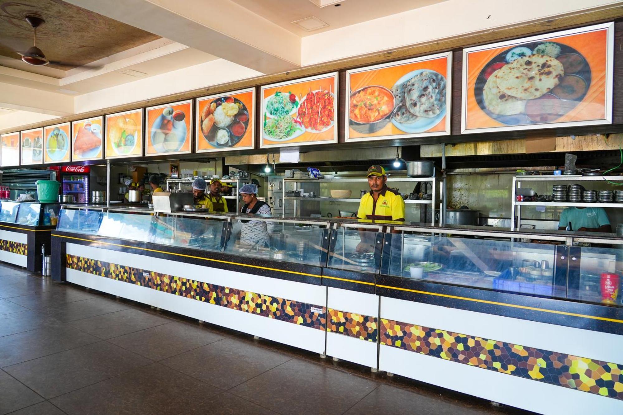 Sri Krishna Inn - Kempegowda Airport Bangalore Devanahalli Exterior photo